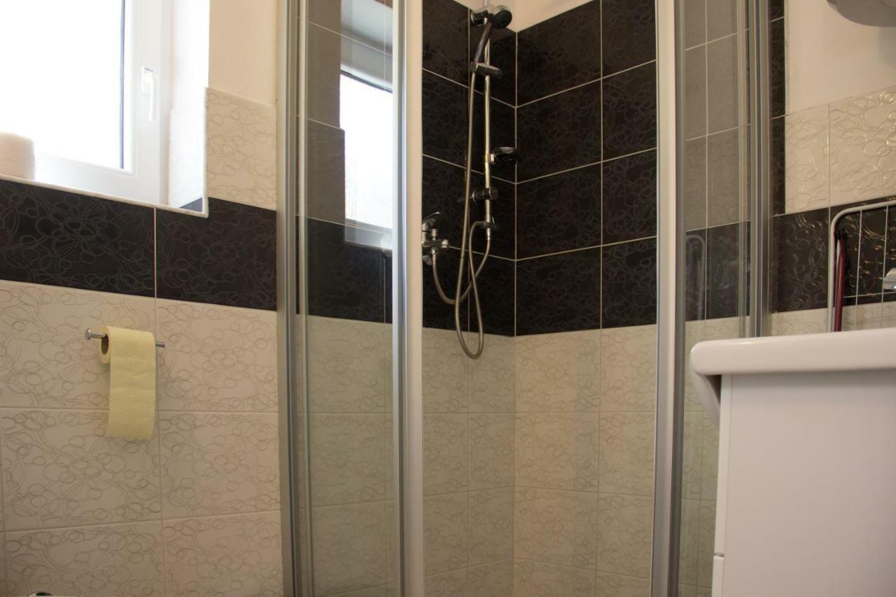 Bmb Apartments Сень Экстерьер фото